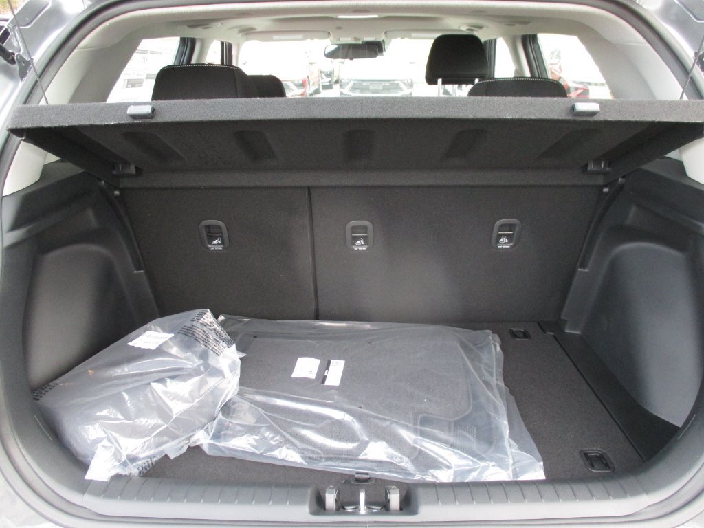 New 2026 Hyundai Venue SEL FWD image 4