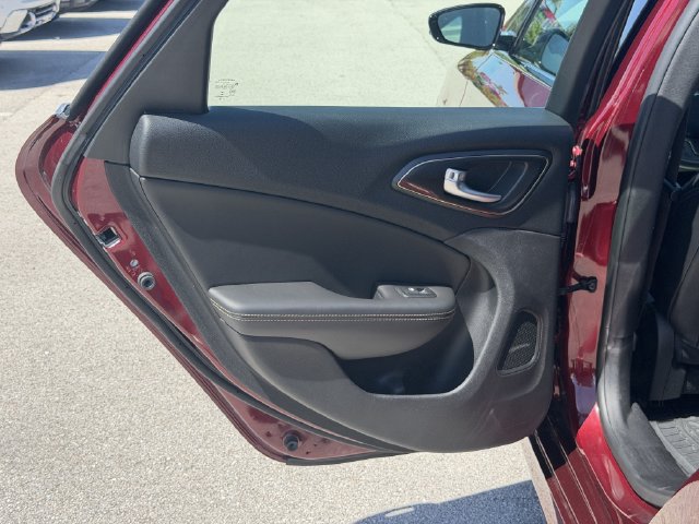 Used 2016 Chrysler 200 C w/ Premium Group FWD image 33