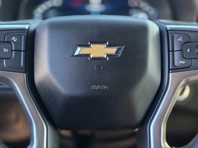 Used 2024 Chevrolet Suburban LT RWD image 29