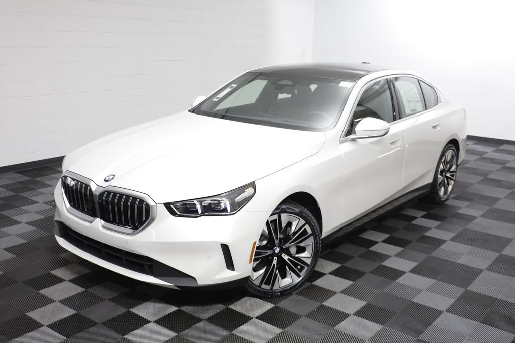 New 2026 BMW 530i xDrive w/ Executive Package AWD/4WD image 2