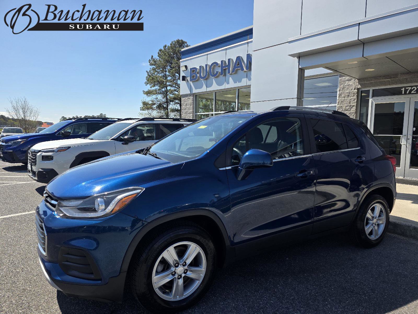 Used 2020 Chevrolet Trax LT FWD image 1
