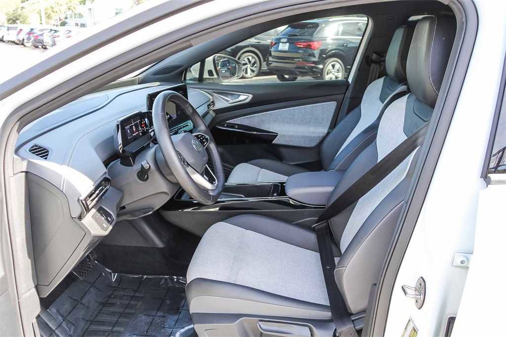 Used 2023 Volkswagen ID.4 Pro image 18