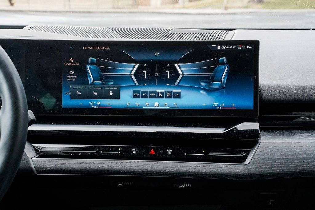 Certified 2025 BMW 530i xDrive w/ M Sport Package AWD/4WD image 14