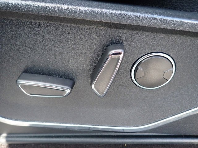 Used 2022 Ford F150 Lariat w/ Equipment Group 502A High image 24