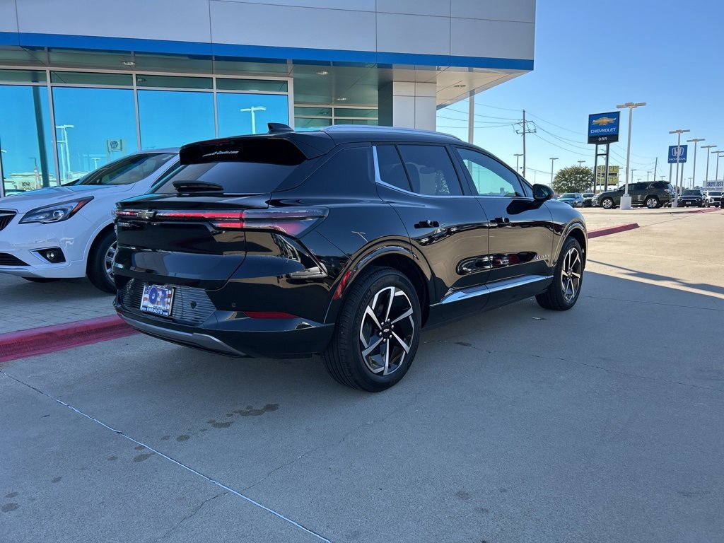 Certified 2025 Chevrolet Equinox EV LT w/ Convenience Package image 5