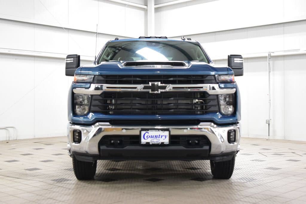 New 2026 Chevrolet Silverado 3500 LT w/ All Star Edition AWD/4WD image 2