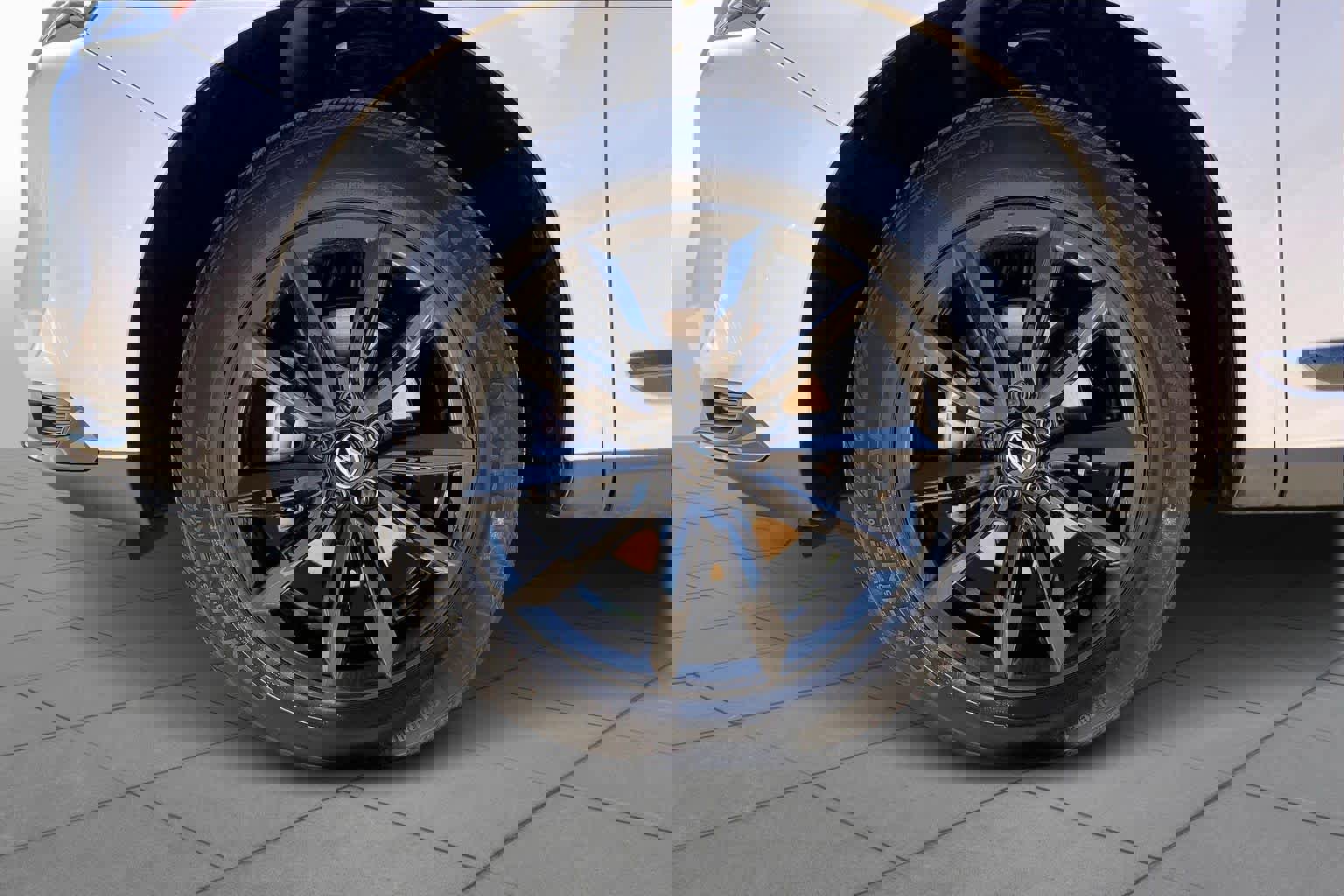 Used 2025 Acura RDX SH-AWD image 10