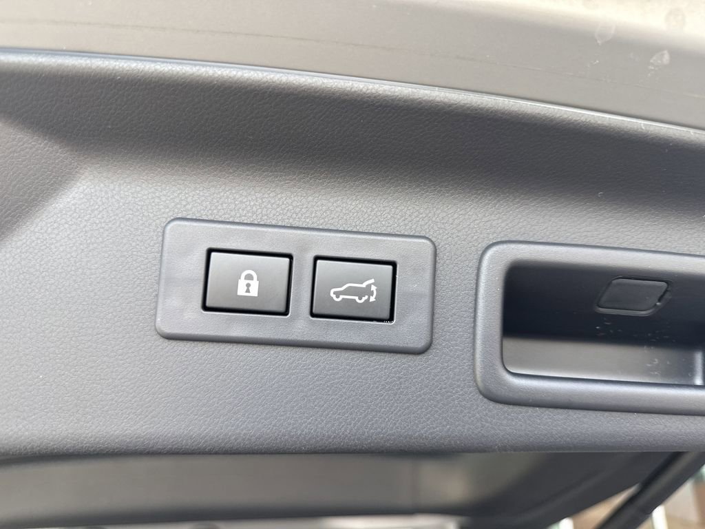 Used 2025 Subaru Forester Limited w/ Protection Package (1PH) image 32