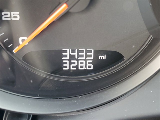 Used 2025 Porsche 718 Cayman image 27