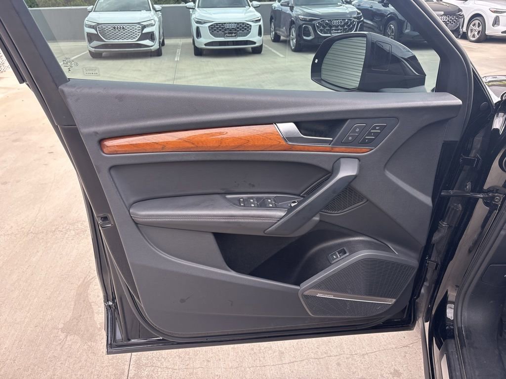 Used 2023 Audi Q5 2.0T Premium Plus w/ Premium Plus Package image 10