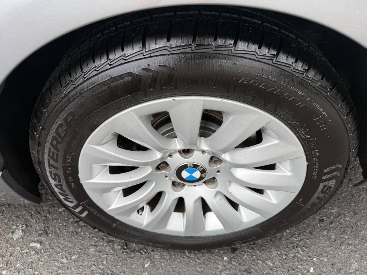 Used 2009 BMW 328i xDrive Sedan AWD/4WD image 10