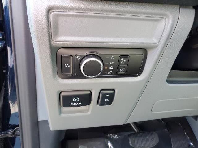 New 2025 Ford F150 Lightning Flash image 20