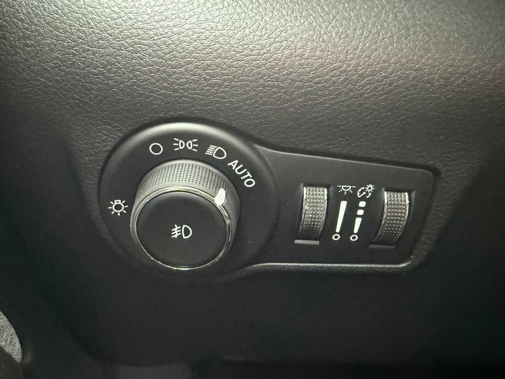 New 2026 Jeep Compass Latitude AWD/4WD image 19