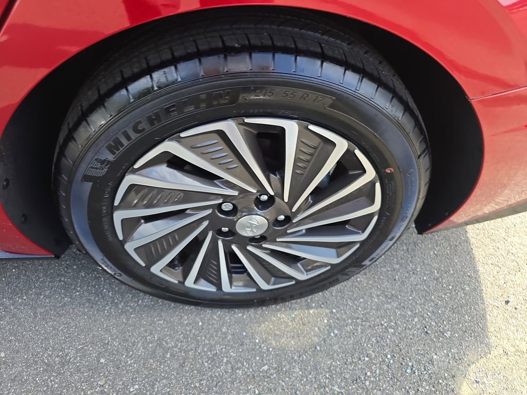 New 2023 Hyundai Sonata Limited w/ Cargo Package image 32