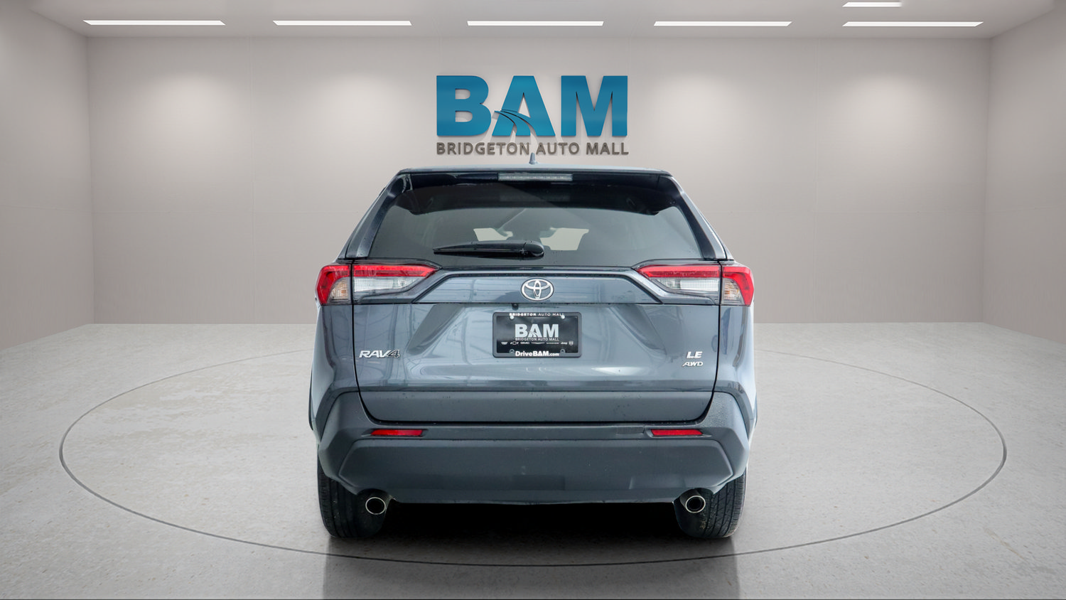Used 2024 Toyota RAV4 LE AWD/4WD image 6