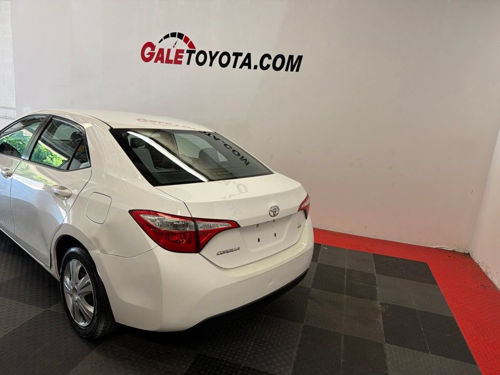 Used 2014 Toyota Corolla LE FWD image 10