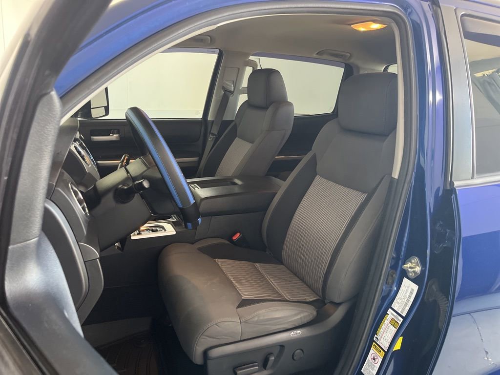Used 2015 Toyota Tundra SR5 w/ SR5 Upgrade Package image 18