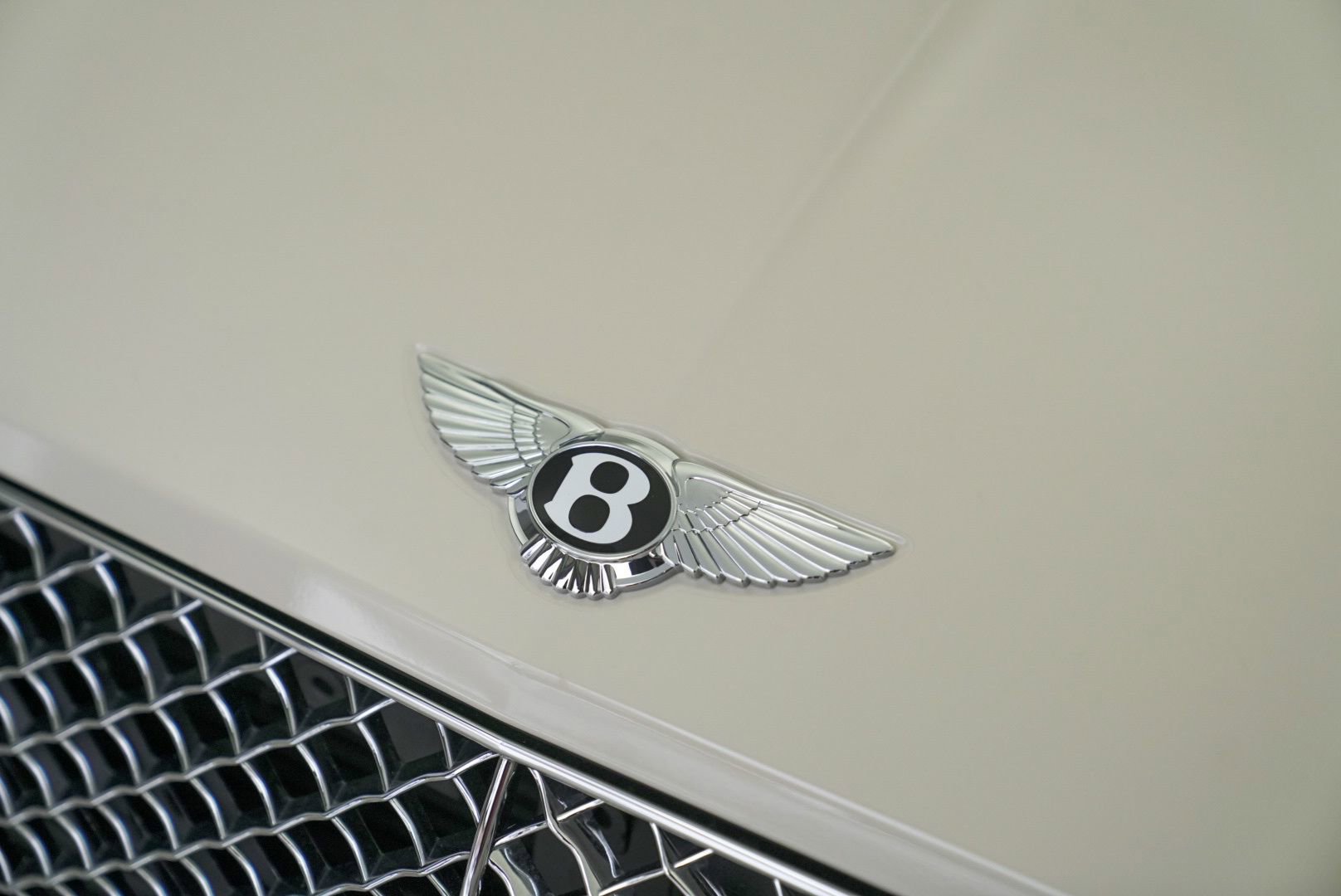 Used 2023 Bentley Continental GT Azure image 83