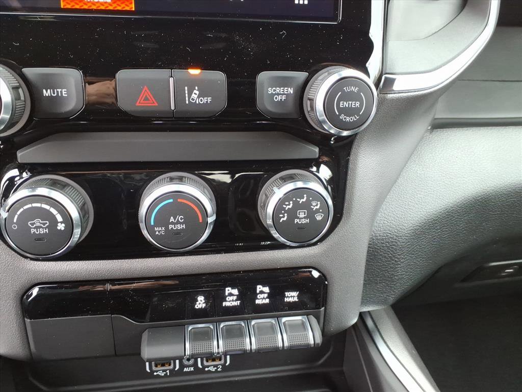 New 2026 RAM 1500 Express image 26
