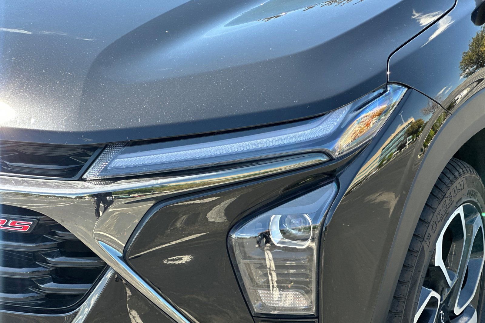 Used 2025 Chevrolet Trax RS w/ Sunroof Package image 48