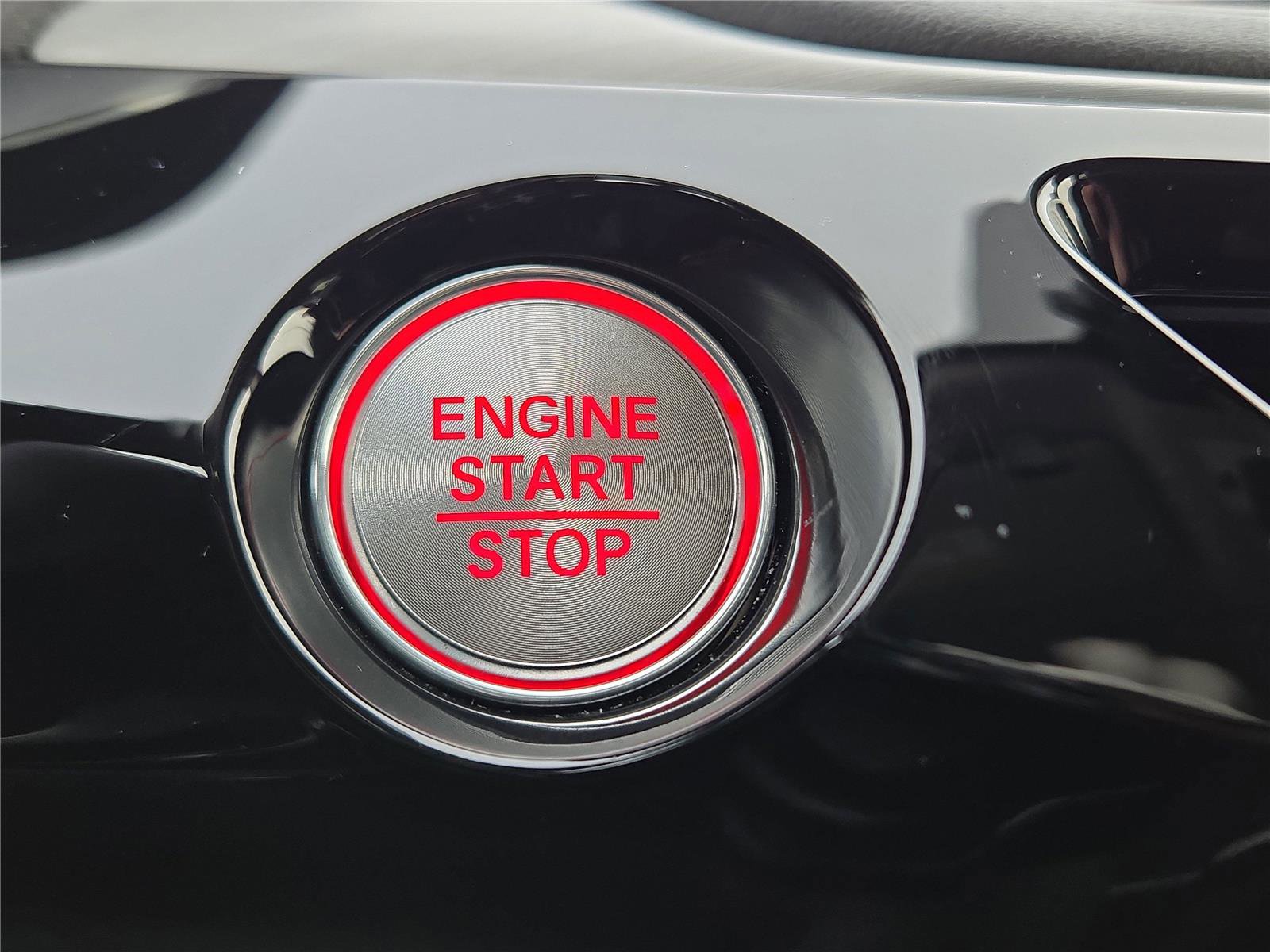 Certified 2023 Acura MDX SH-AWD w/ Technology Package image 5