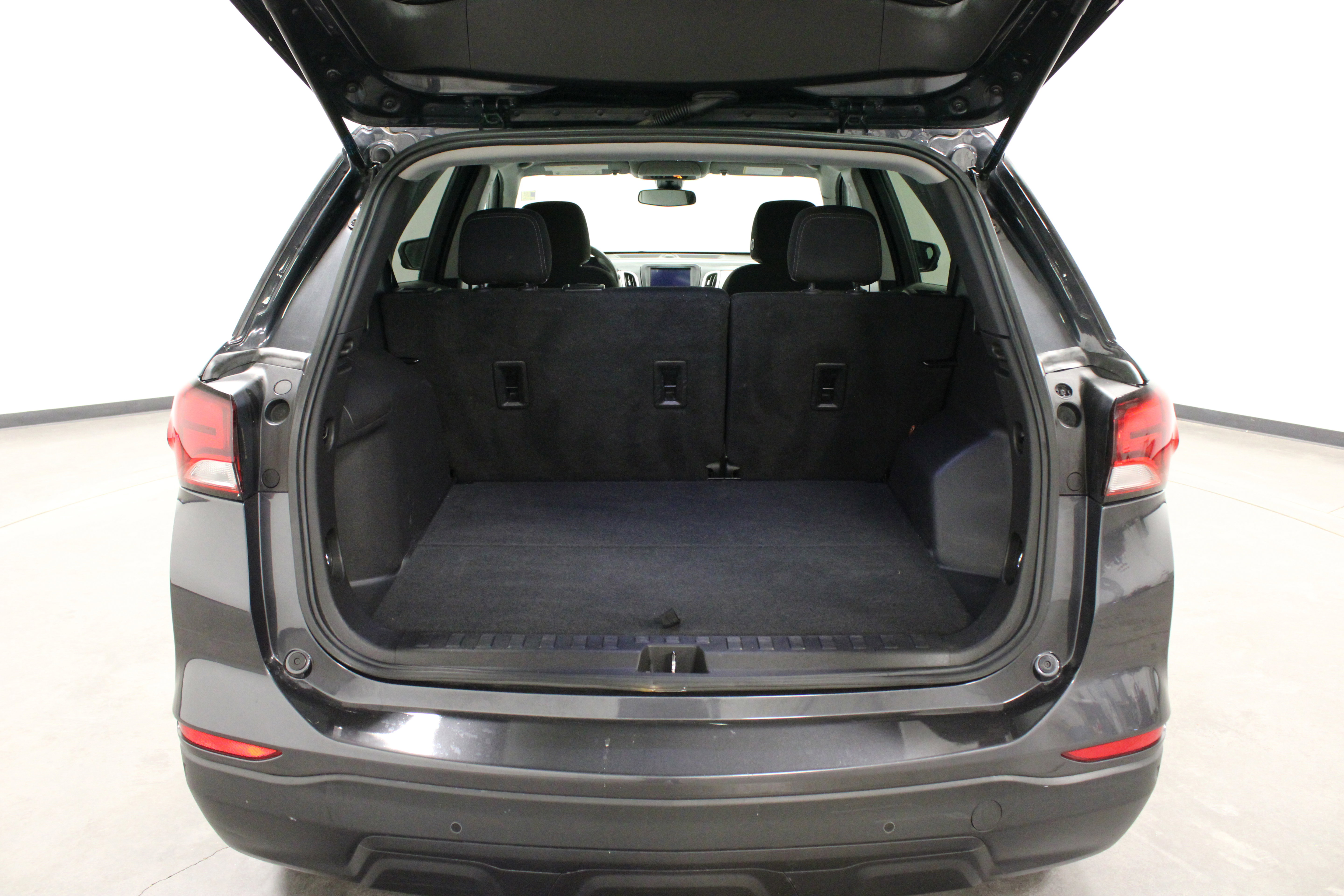 Used 2022 Chevrolet Equinox LS w/ LS Convenience Package AWD/4WD image 12