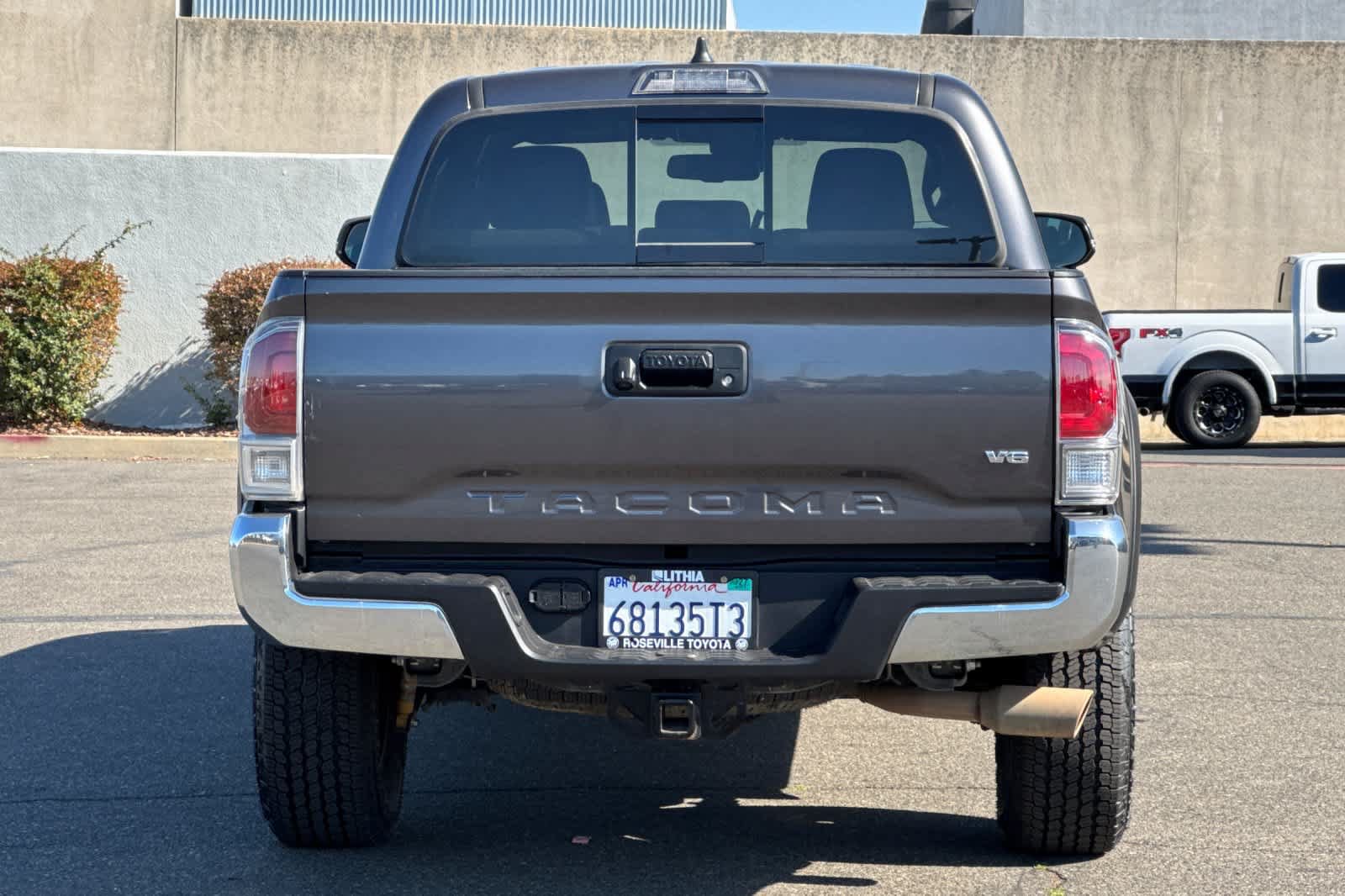 Certified 2023 Toyota Tacoma TRD Off-Road AWD/4WD image 8