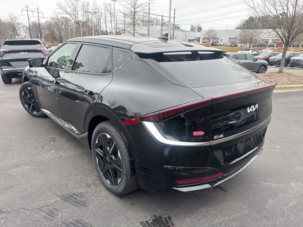 New 2025 Kia EV6 Wind image 18