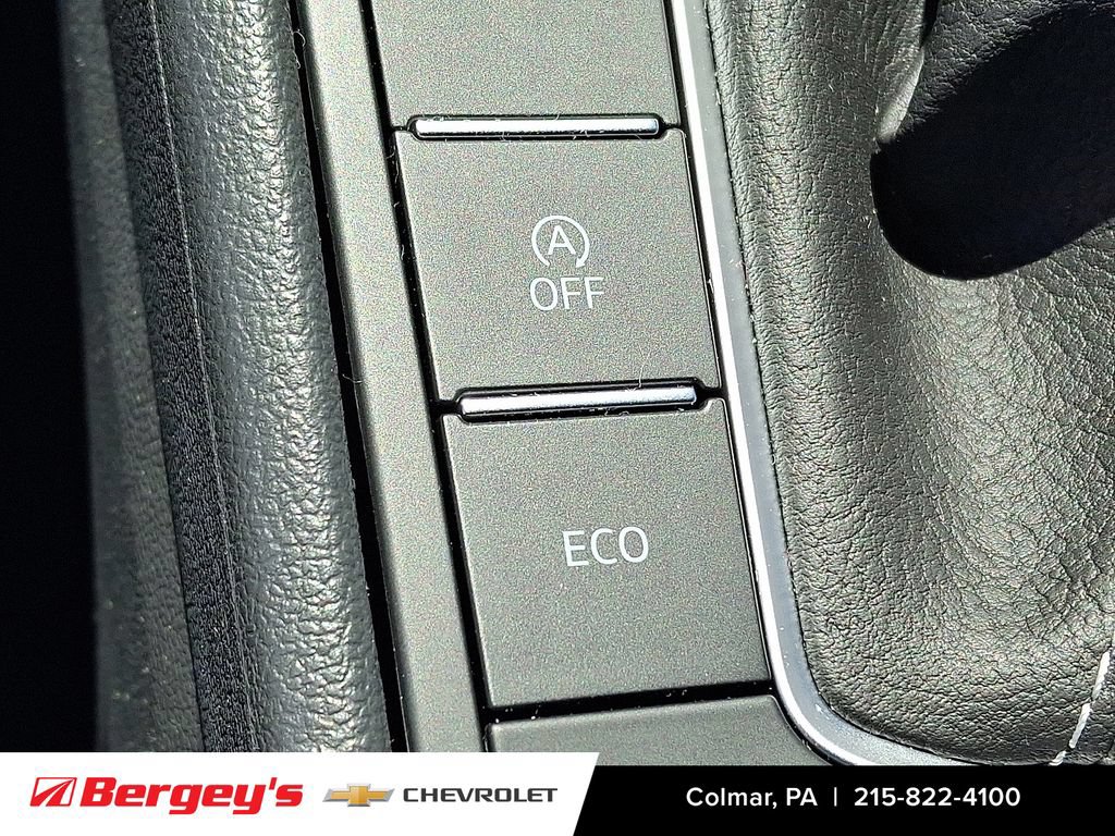 Used 2025 Volkswagen Jetta Sport FWD image 24