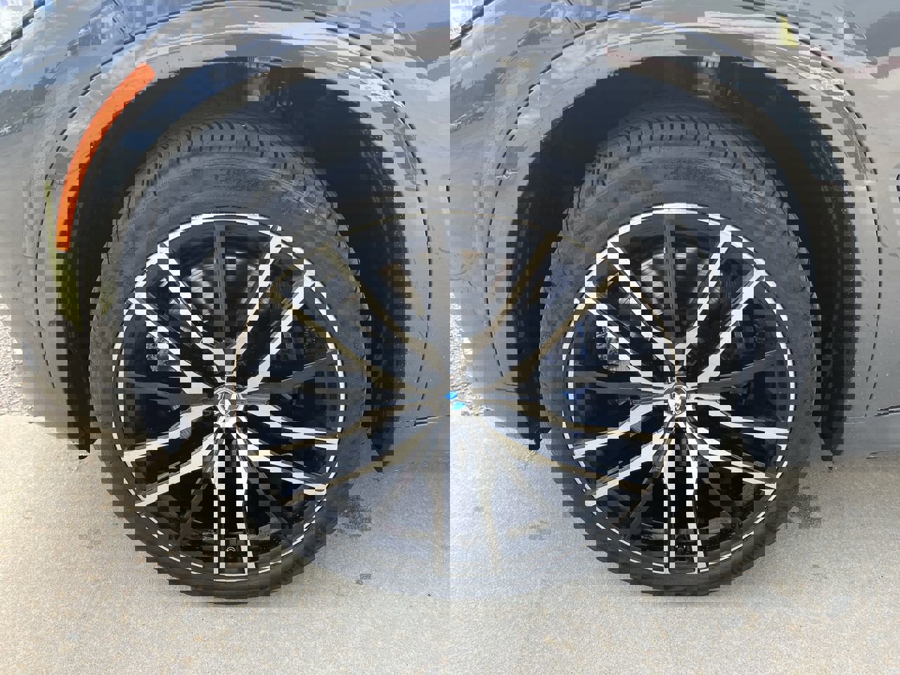 Used 2023 BMW X5 M50i w/ Executive Package image 13