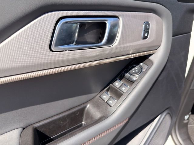 New 2025 Ford Explorer Active image 20