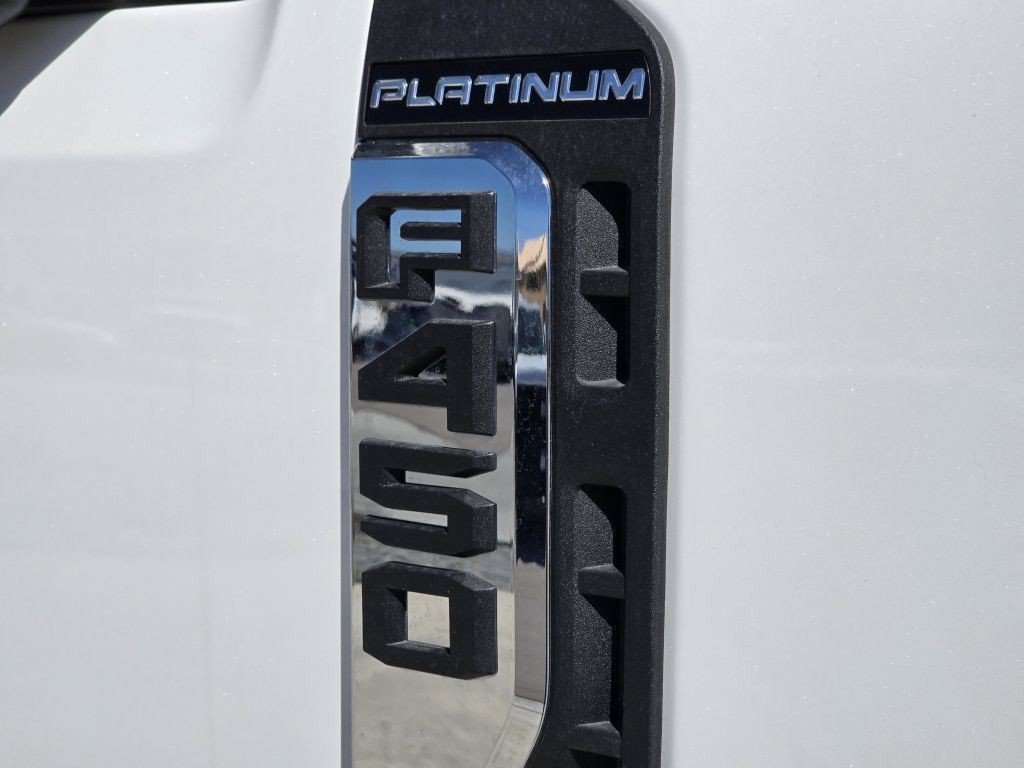 New 2026 Ford F450 Platinum w/ Platinum Plus Package AWD/4WD image 32