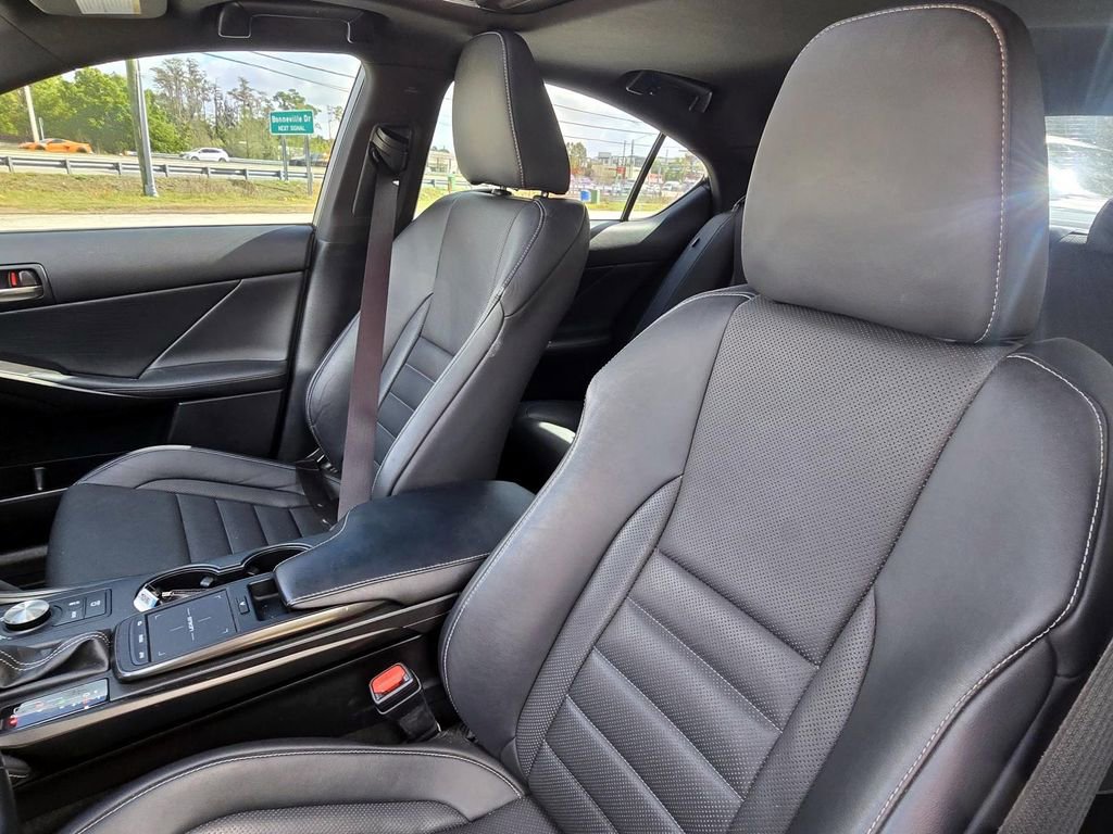 Used 2022 Lexus IS 350 F Sport image 28