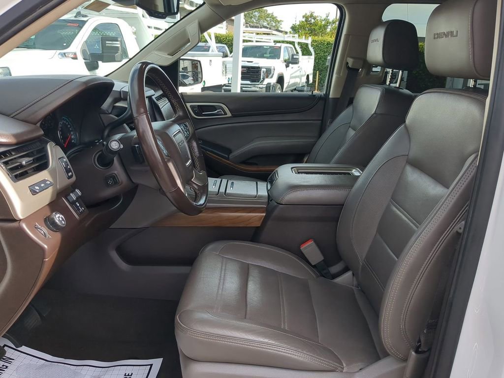 Used 2020 GMC Yukon XL Denali w/ Open Road Package image 22
