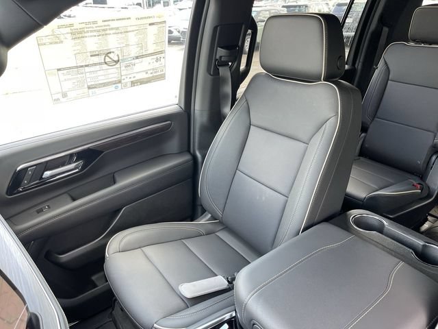 New 2026 Chevrolet Suburban Premier w/ Sun And Tow Package AWD/4WD image 26