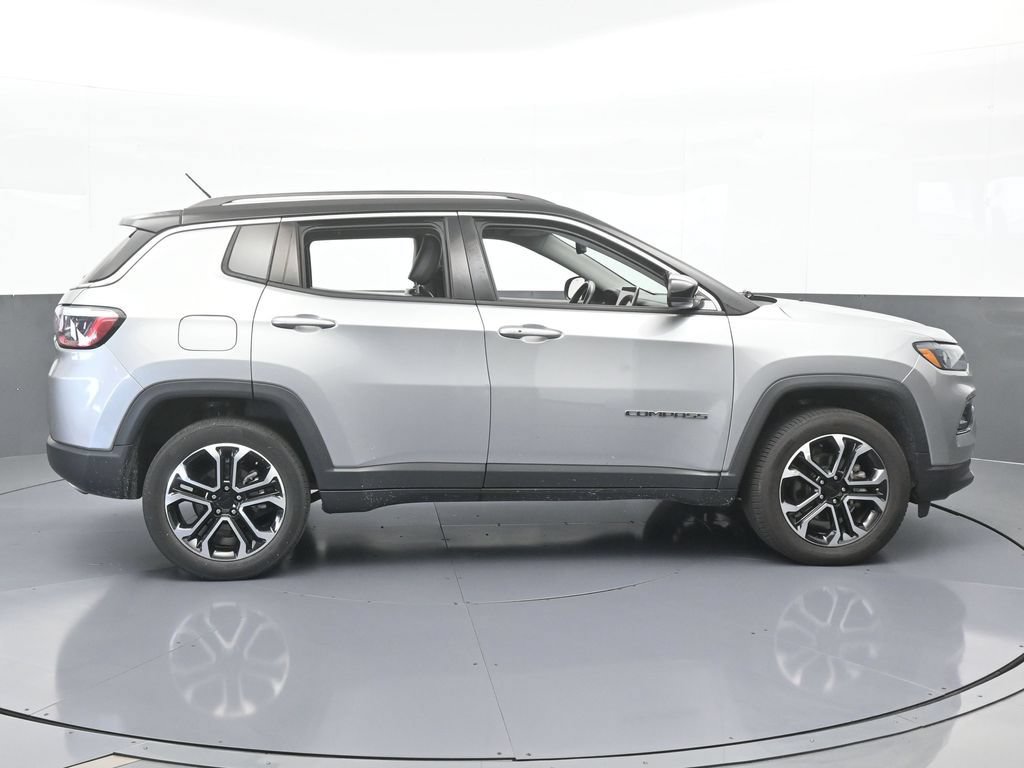 Used 2022 Jeep Compass Limited w/ Sun and Sound Group AWD/4WD image 7