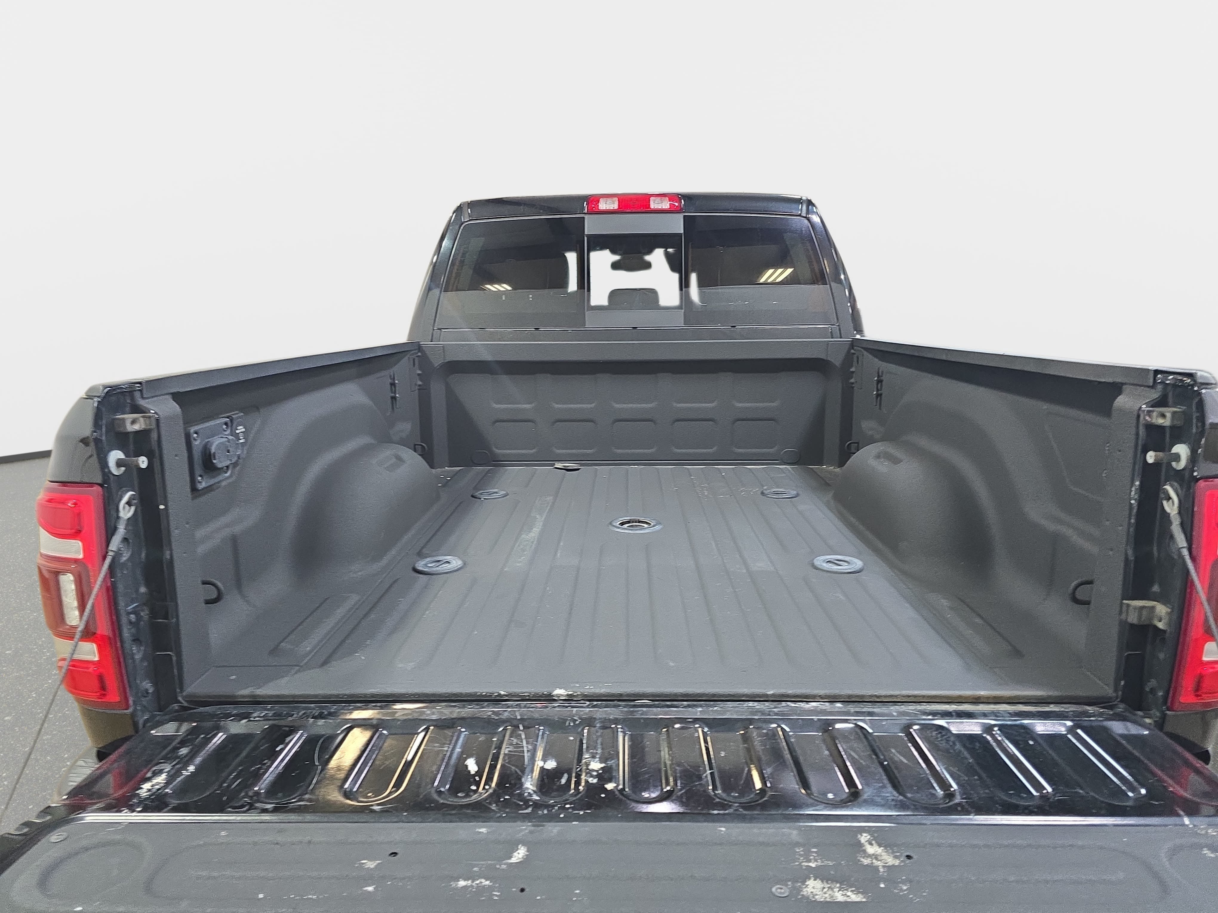 Used 2022 RAM 2500 Limited AWD/4WD image 28