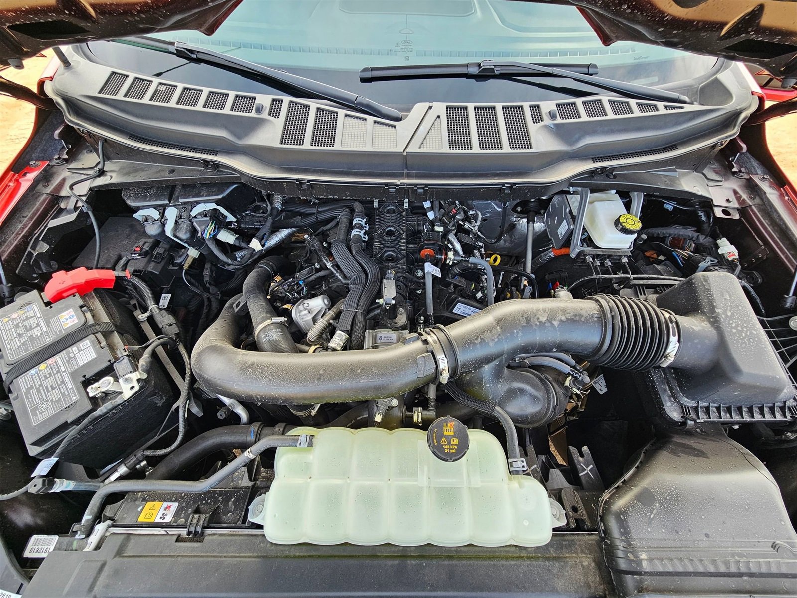 New 2025 Ford F150 Lariat w/ Equipment Group 501A Mid image 24