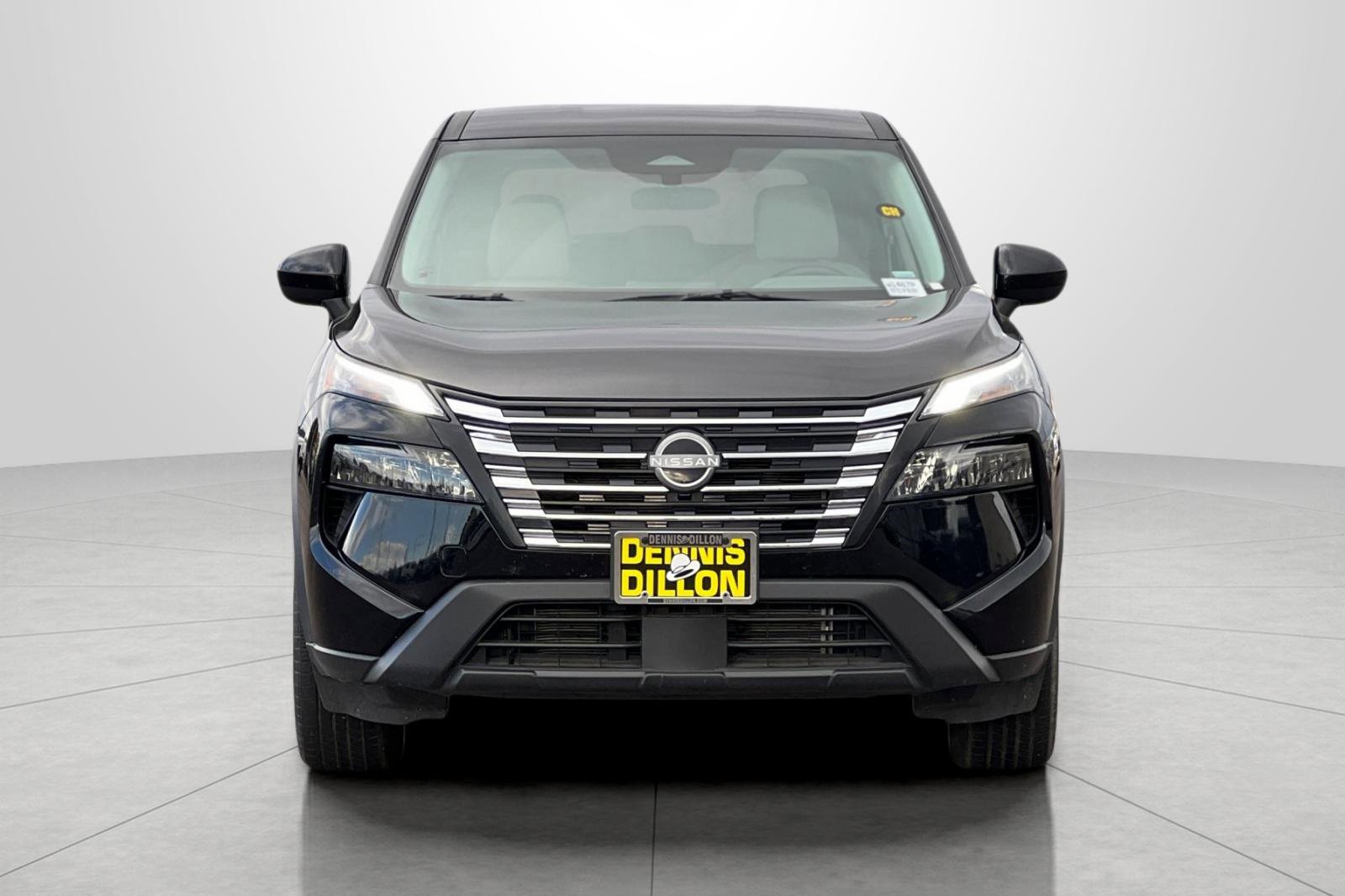 Used 2025 Nissan Rogue SV image 6