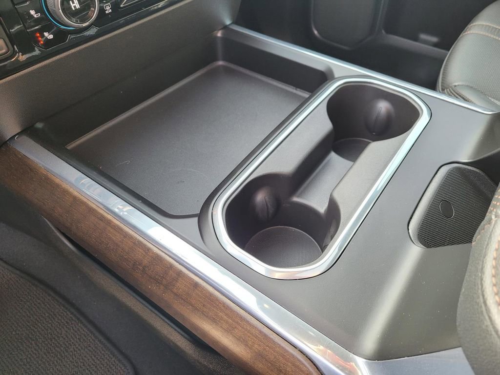 Used 2025 Chevrolet Silverado 2500 High Country w/ Midnight Edition AWD/4WD image 31