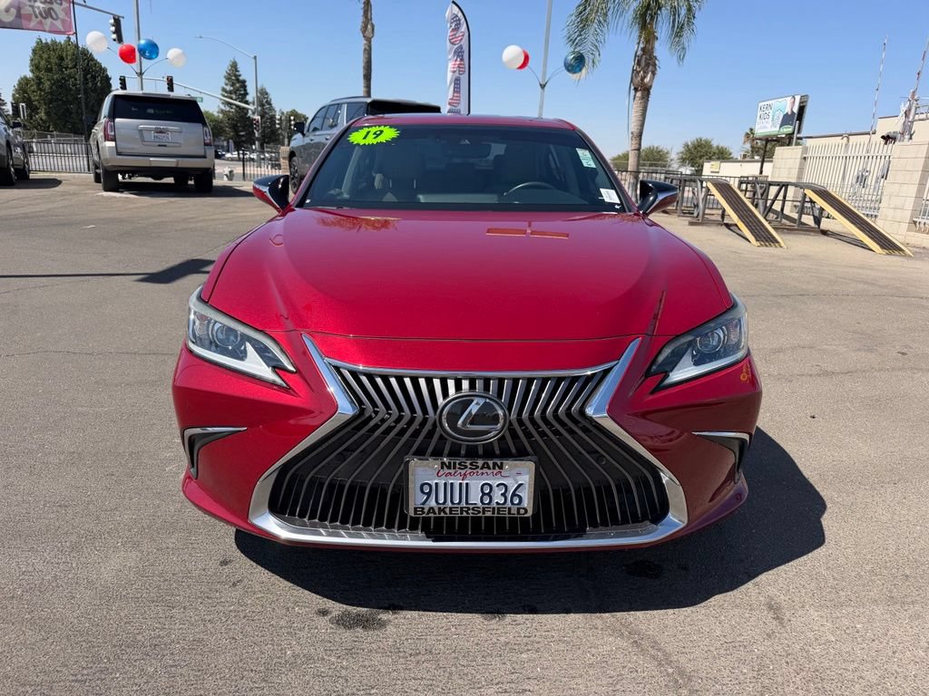 Used 2019 Lexus ES 350 w/ Premium Package FWD image 2