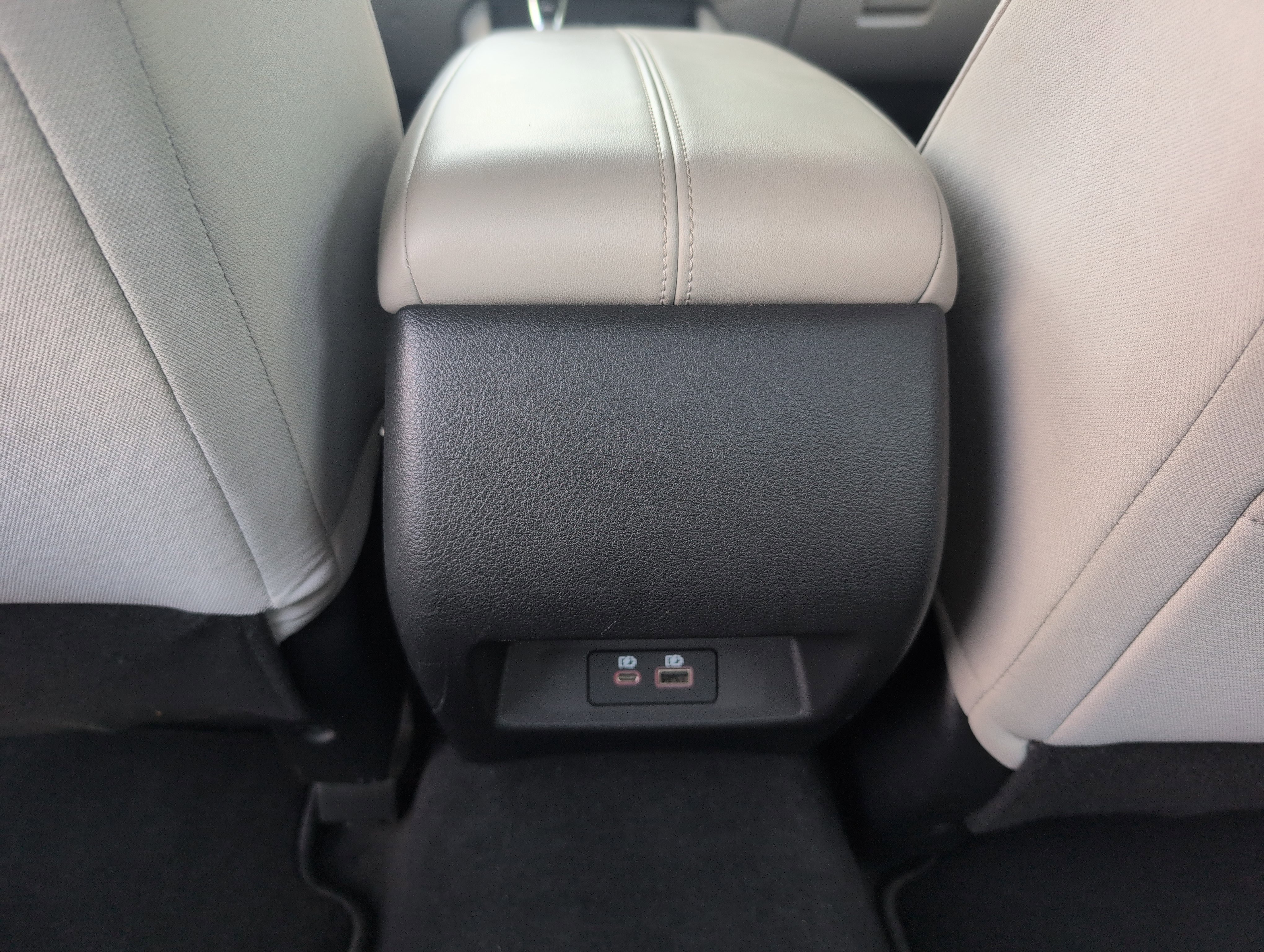 Used 2024 Nissan Altima 2.5 SV image 33