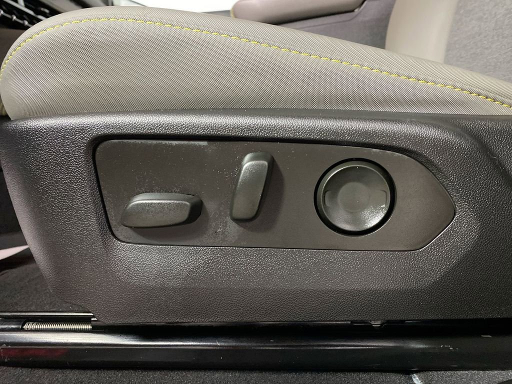 Certified 2024 Chevrolet Colorado ZR2 image 12