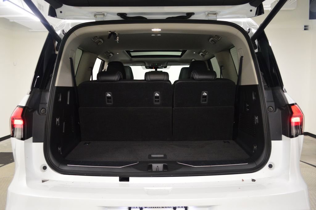 Certified 2025 INFINITI QX80 Pure RWD image 39