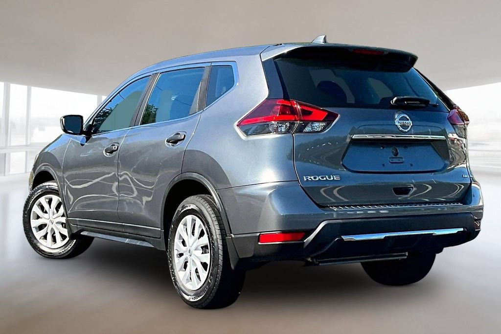 Used 2018 Nissan Rogue S AWD/4WD image 4