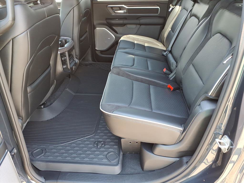 New 2026 RAM 1500 Laramie AWD/4WD image 15