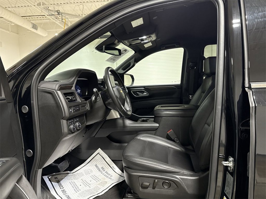 Used 2024 Chevrolet Suburban LT image 19
