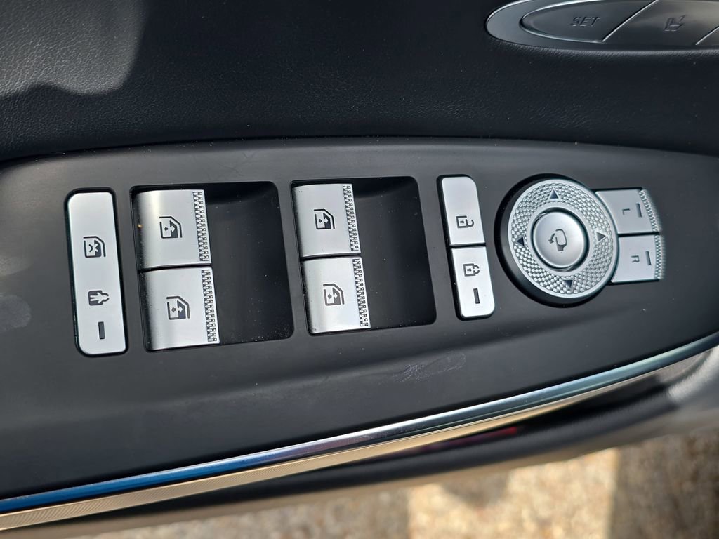 Used 2024 Genesis GV70 3.5T Sport w/ Sport Advanced Package image 27