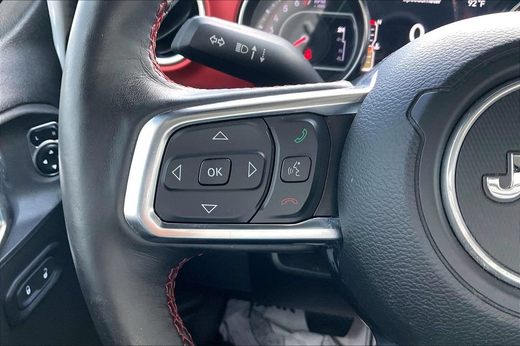 Used 2019 Jeep Wrangler Unlimited Rubicon w/ LED Lighting Group AWD/4WD image 12