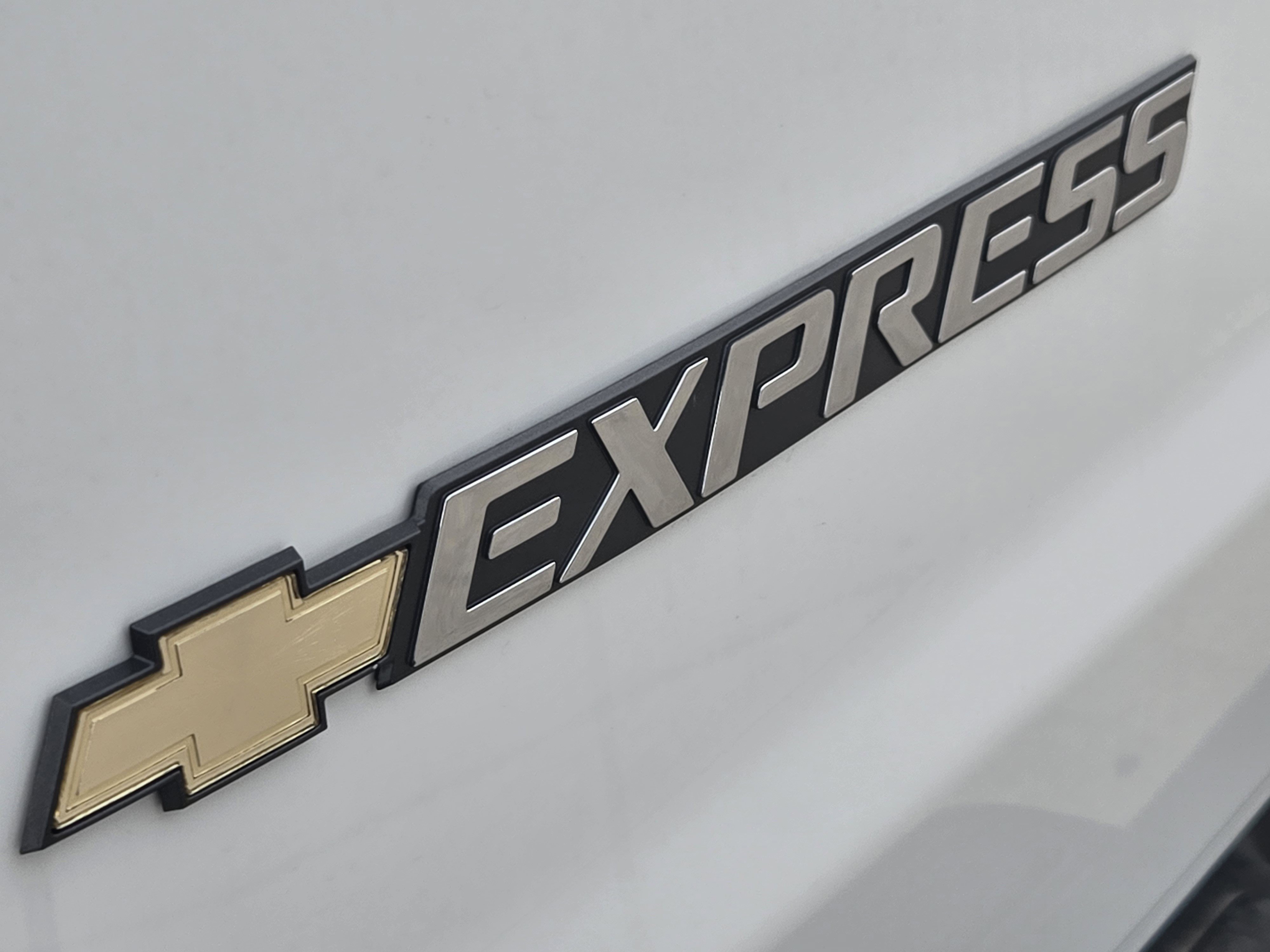 New 2025 Chevrolet Express 2500 w/ Driver Convenience Package image 7
